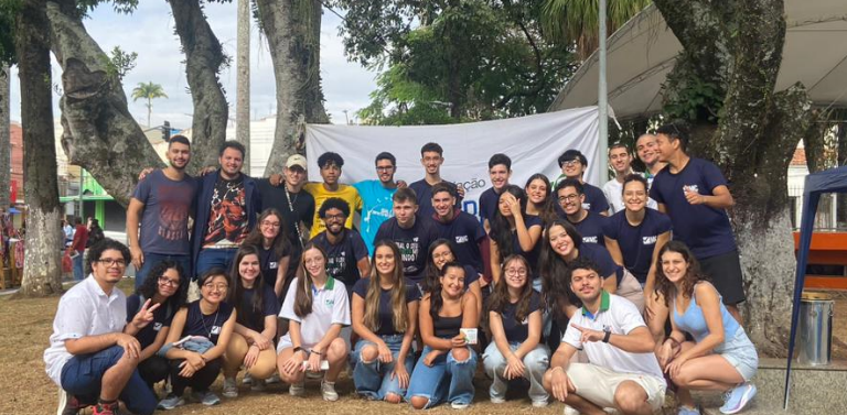 Universitários de Lorena se mobilizam para levar jovens ao Museu do Catavento em São Paulo